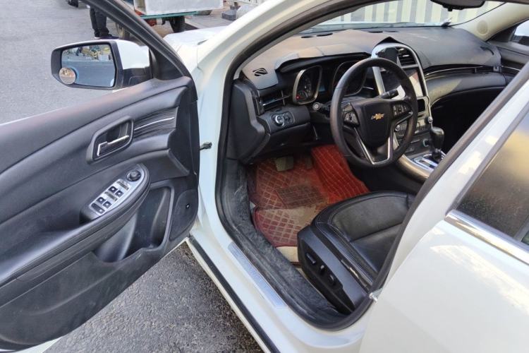 Used Chevrolet Malibu 2013 1.6T Automatic Luxury Edition Driver Seat