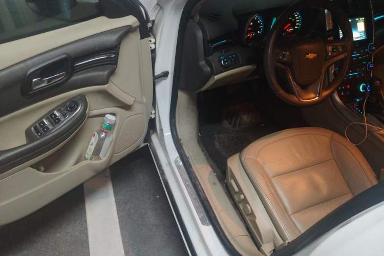 Used Chevrolet Malibu 2013 2.0L Automatic Luxury Edition Driver Seat