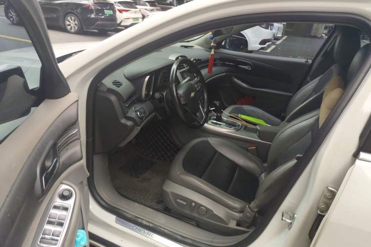 Used Chevrolet Malibu 2013 2.0L Automatic Luxury Edition Driver Seat