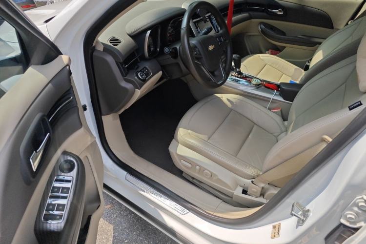 Used Chevrolet Malibu 2013 2.0L Automatic Luxury Edition Driver Seat