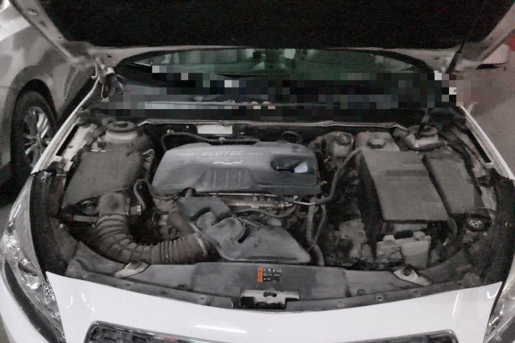 Used Chevrolet Malibu 2013 2.0L Automatic Comfort Edition Engine Bay