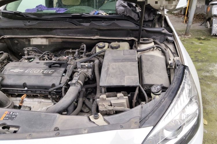 Used Chevrolet Malibu 2013 1.6T Automatic Comfort Edition Engine Bay Left
