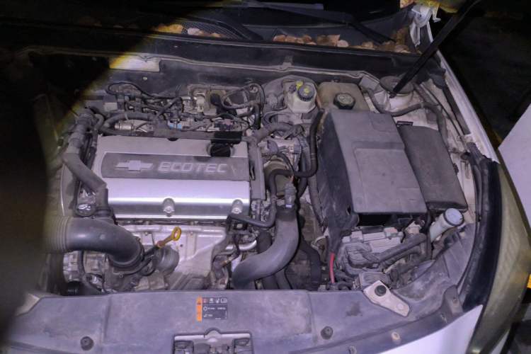 Used Chevrolet Malibu 2013 1.6T Automatic Comfort Edition Engine Bay Left