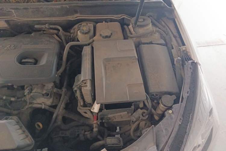 Used Chevrolet Malibu 2013 2.4L Automatic Luxury Edition Engine Bay Left