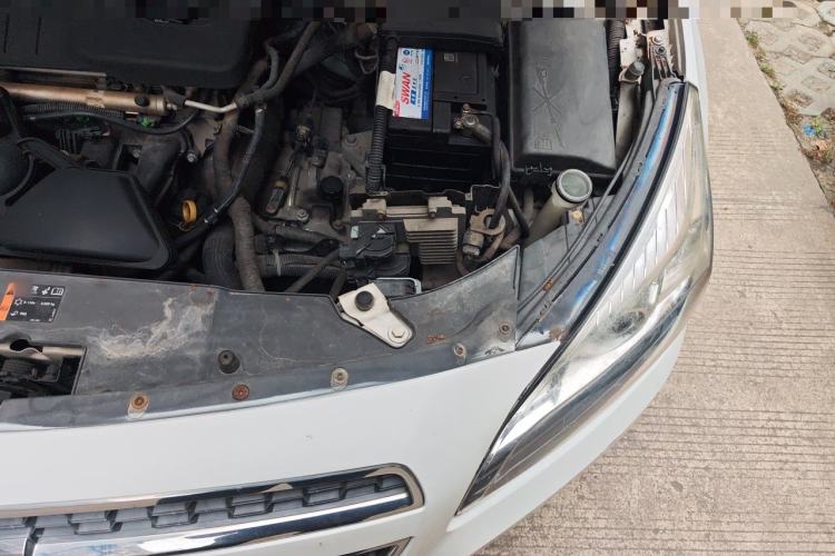 Used Chevrolet Malibu 2013 2.0L Automatic Luxury Edition Engine Bay Left