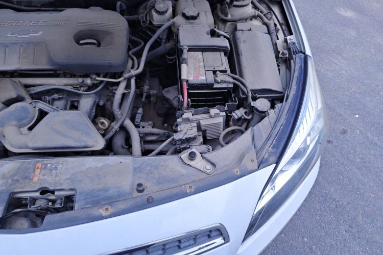 Used Chevrolet Malibu 2013 2.0L Automatic Luxury Edition Engine Bay Left