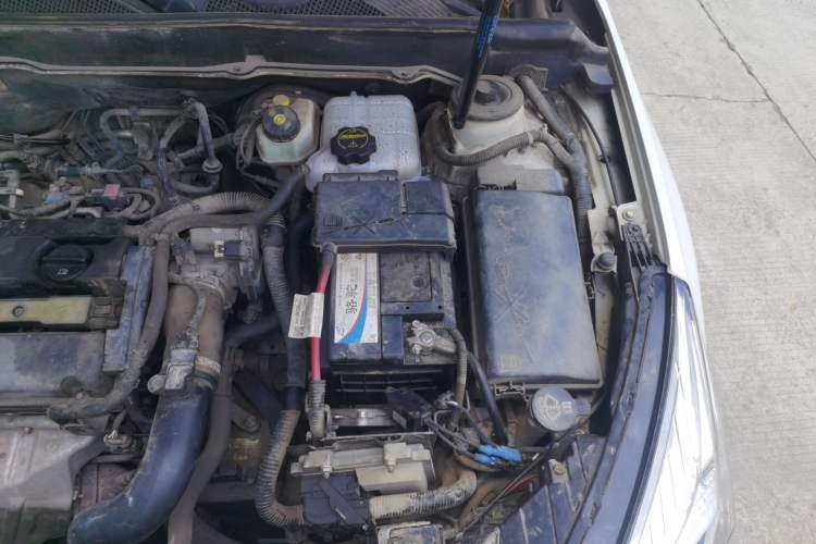 Used Chevrolet Malibu 2013 1.6T Automatic Comfort Edition Engine Bay Left