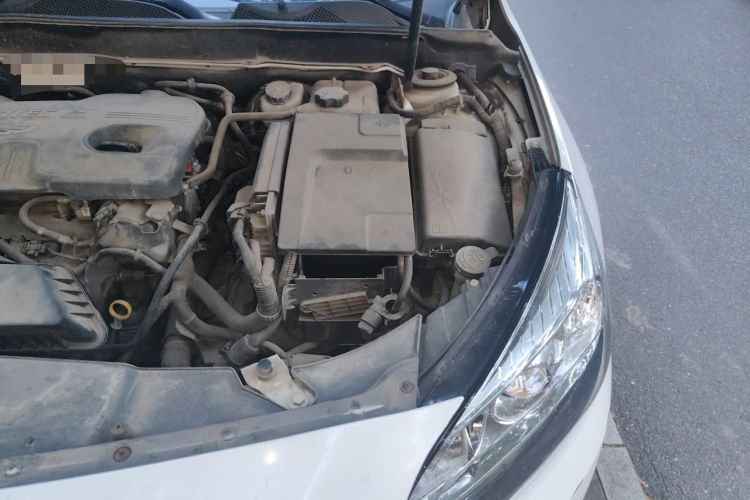 Used Chevrolet Malibu 2013 2.4L Automatic Luxury Edition Engine Bay Left