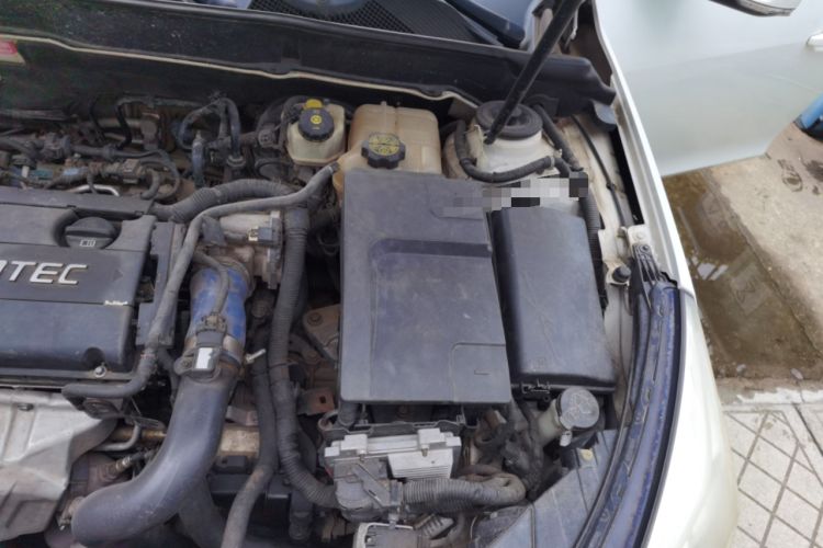 Used Chevrolet Malibu 2013 1.6T Automatic Comfort Edition Engine Bay Left