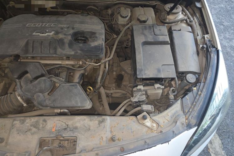 Used Chevrolet Malibu 2013 2.0L Automatic Comfort Edition Engine Bay Left