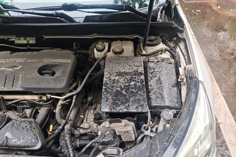 Used Chevrolet Malibu 2013 2.0L Automatic Luxury Edition Engine Bay Left
