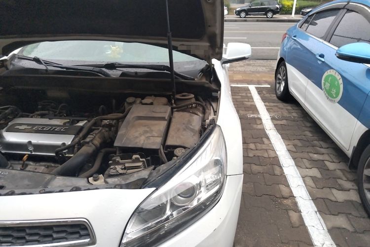 Used Chevrolet Malibu 2013 1.6T Automatic Comfort Edition Engine Bay Left