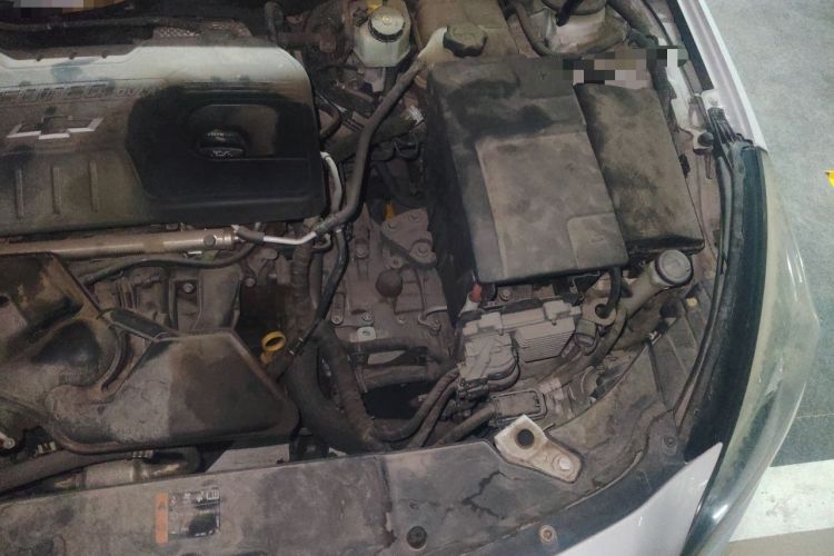 Used Chevrolet Malibu 2013 2.0L Automatic Luxury Edition Engine Bay Left