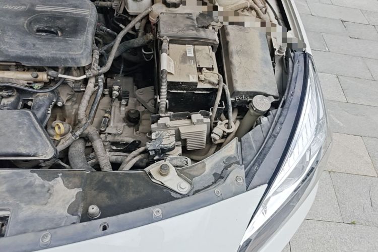 Used Chevrolet Malibu 2013 2.0L Automatic Luxury Edition Engine Bay Left