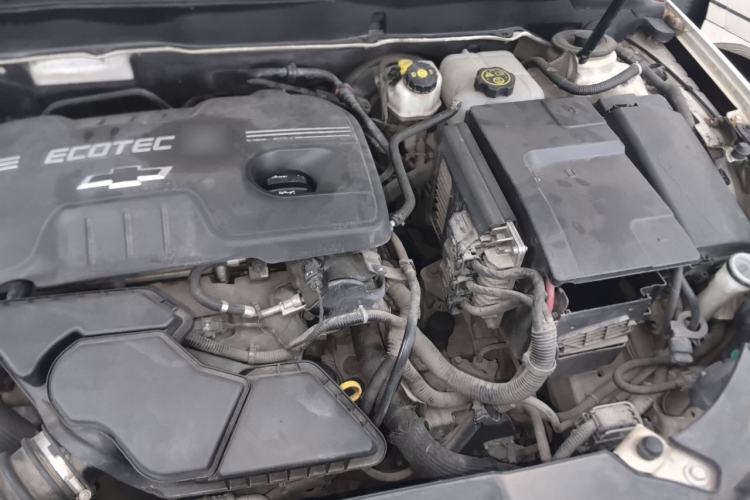 Used Chevrolet Malibu 2013 2.4L Automatic Luxury Edition Engine Bay Left