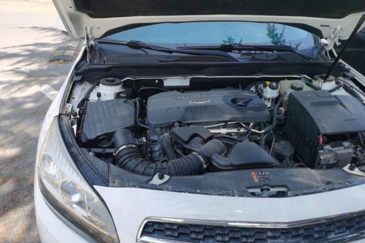 Used Chevrolet Malibu 2013 2.0L Automatic Luxury Edition Engine Bay Right