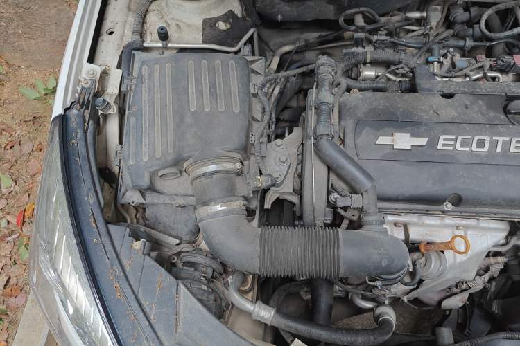 Used Chevrolet Malibu 2013 1.6T Automatic Luxury Edition Engine Bay Right