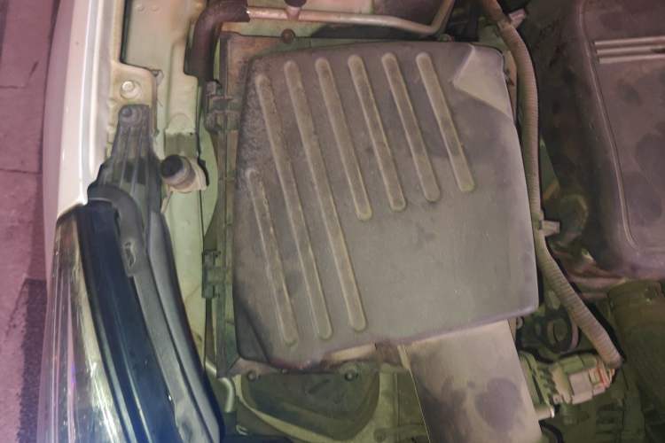 Used Chevrolet Malibu 2013 2.4L Automatic Luxury Edition Engine Bay Right
