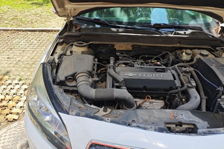 Used Chevrolet Malibu 2013 1.6T Automatic Comfort Edition Engine Bay Right