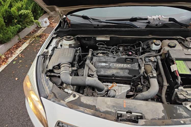 Used Chevrolet Malibu 2013 1.6T Automatic Comfort Edition Engine Bay Right