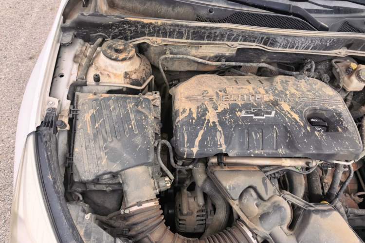 Used Chevrolet Malibu 2013 2.0L Automatic Luxury Edition Engine Bay Right