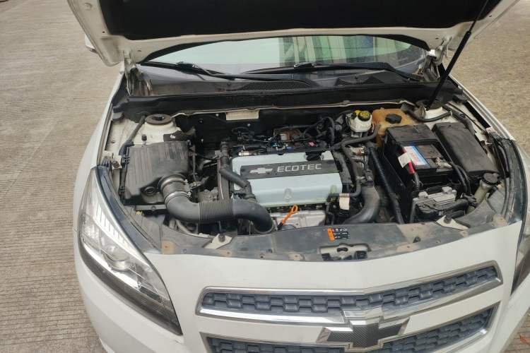 Used Chevrolet Malibu 2013 1.6T Automatic Comfort Edition Engine Bay Right