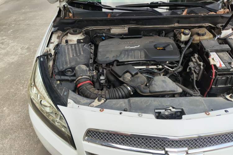 Used Chevrolet Malibu 2013 2.0L Automatic Luxury Edition Engine Bay Right