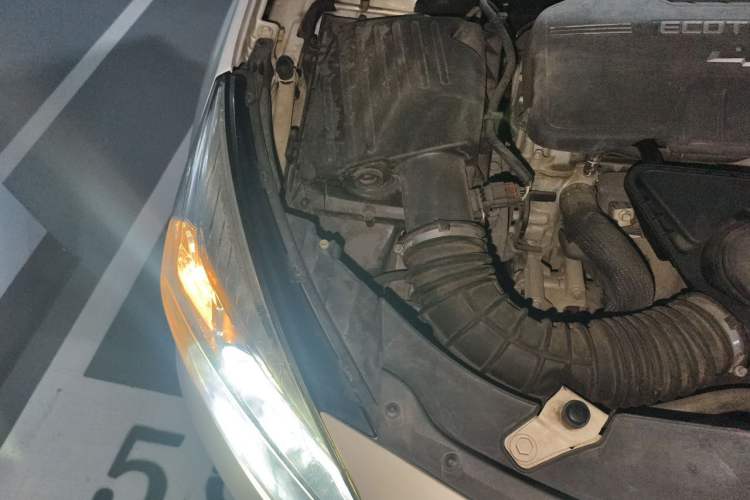 Used Chevrolet Malibu 2013 2.4L Automatic Luxury Edition Engine Bay Right