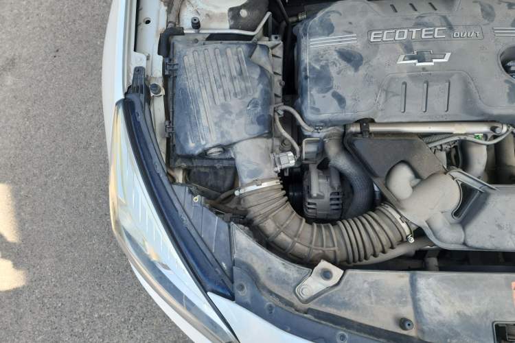 Used Chevrolet Malibu 2013 2.0L Automatic Luxury Edition Engine Bay Right