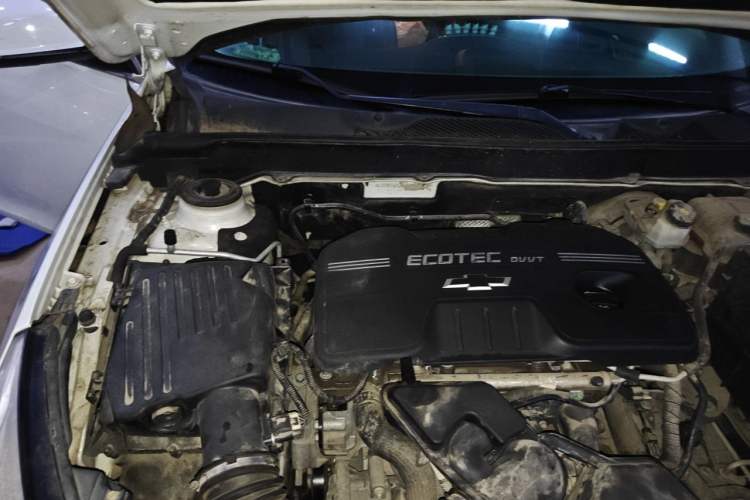 Used Chevrolet Malibu 2013 2.0L Automatic Luxury Edition Engine Bay Right