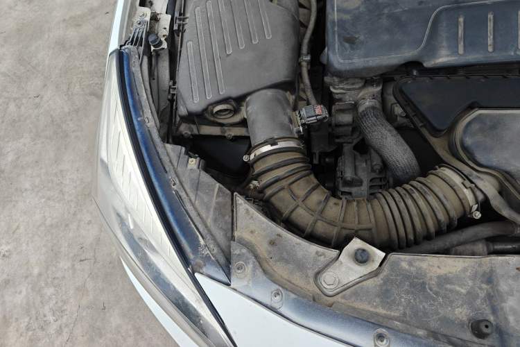 Used Chevrolet Malibu 2013 2.4L Automatic Luxury Edition Engine Bay Right