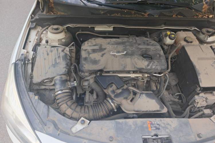Used Chevrolet Malibu 2013 2.0L Automatic Luxury Edition Engine Bay Right
