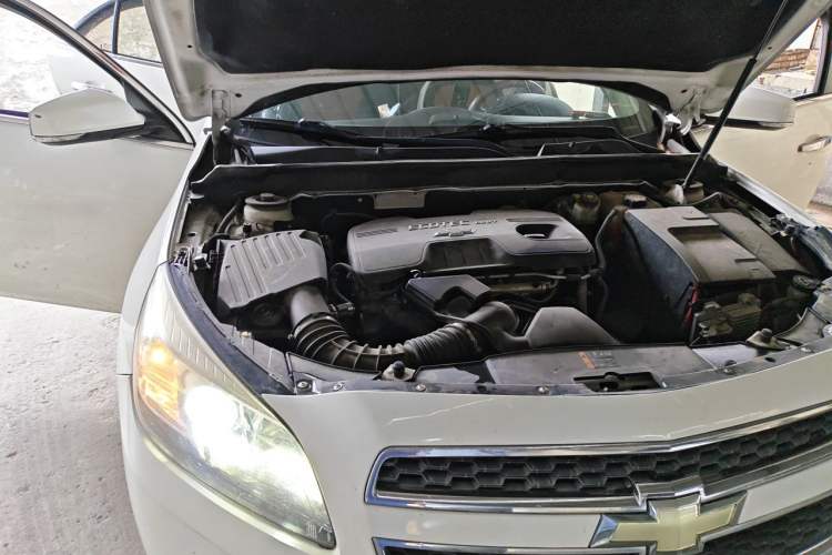 Used Chevrolet Malibu 2013 2.0L Automatic Luxury Edition Engine Bay Right