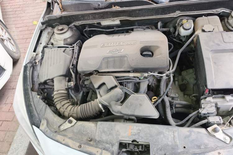 Used Chevrolet Malibu 2013 2.0L Automatic Luxury Edition Engine Bay Right