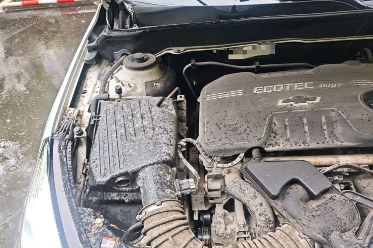 Used Chevrolet Malibu 2013 2.0L Automatic Luxury Edition Engine Bay Right
