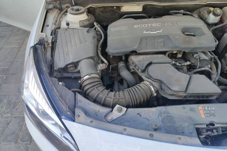 Used Chevrolet Malibu 2013 2.4L Automatic Luxury Edition Engine Bay Right