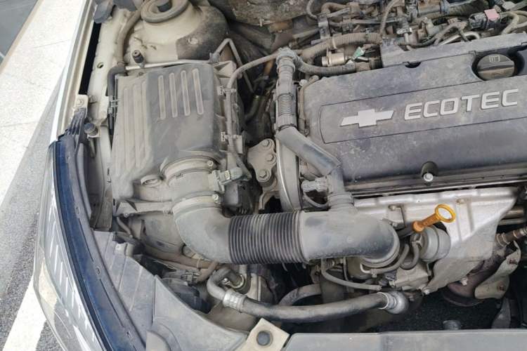 Used Chevrolet Malibu 2013 1.6T Automatic Comfort Edition Engine Bay Right