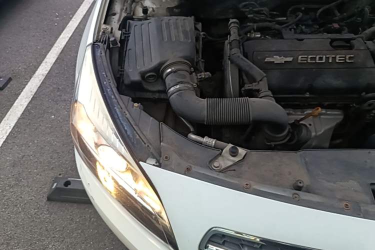 Used Chevrolet Malibu 2013 1.6T Automatic Comfort Edition Engine Bay Right