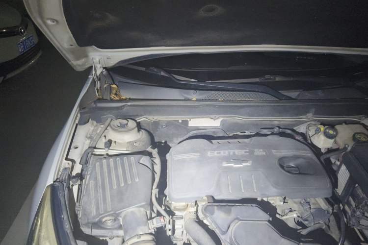 Used Chevrolet Malibu 2013 2.4L Automatic Luxury Edition Engine Bay Right