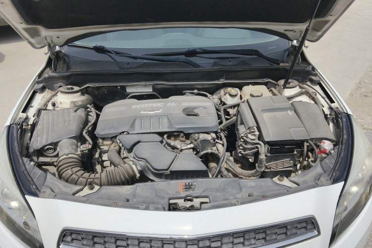 Used Chevrolet Malibu 2013 2.4L Automatic Luxury Edition Engine Bay