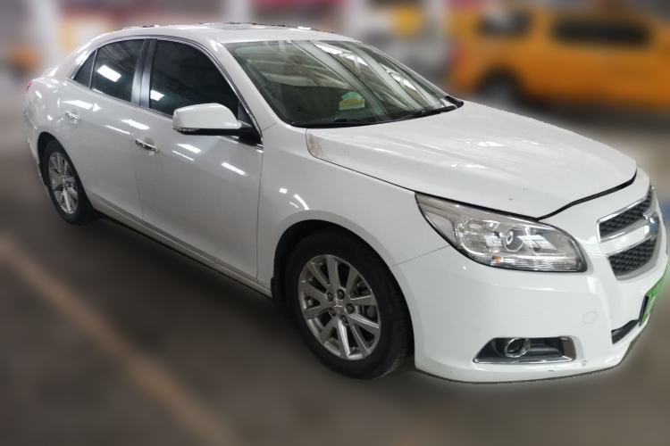 Used Chevrolet Malibu 2013 2.0L Automatic Luxury Edition Front Right 45 Deg