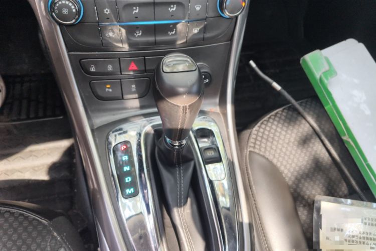 Used Chevrolet Malibu 2013 1.6T Automatic Comfort Edition Gear Lever