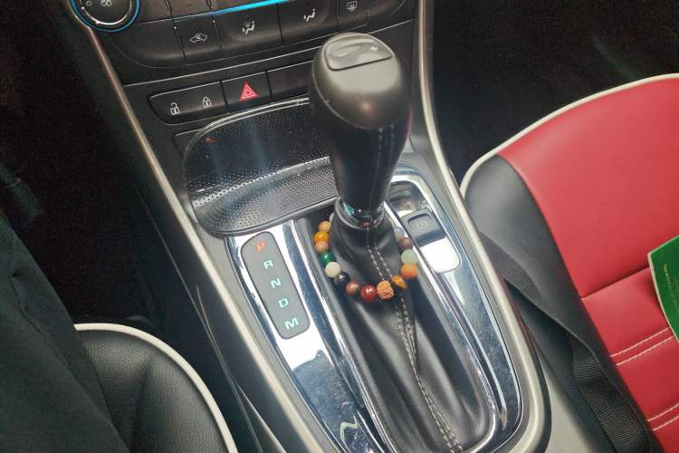 Used Chevrolet Malibu 2013 1.6T Automatic Comfort Edition Gear Lever