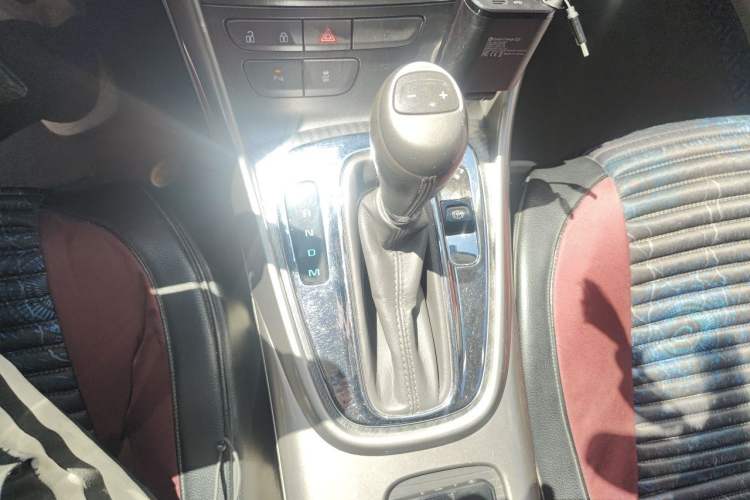 Used Chevrolet Malibu 2013 2.0L Automatic Luxury Edition Gear Lever