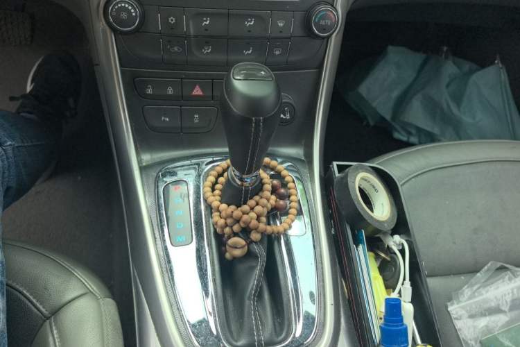 Used Chevrolet Malibu 2013 2.0L Automatic Luxury Edition Gear Lever