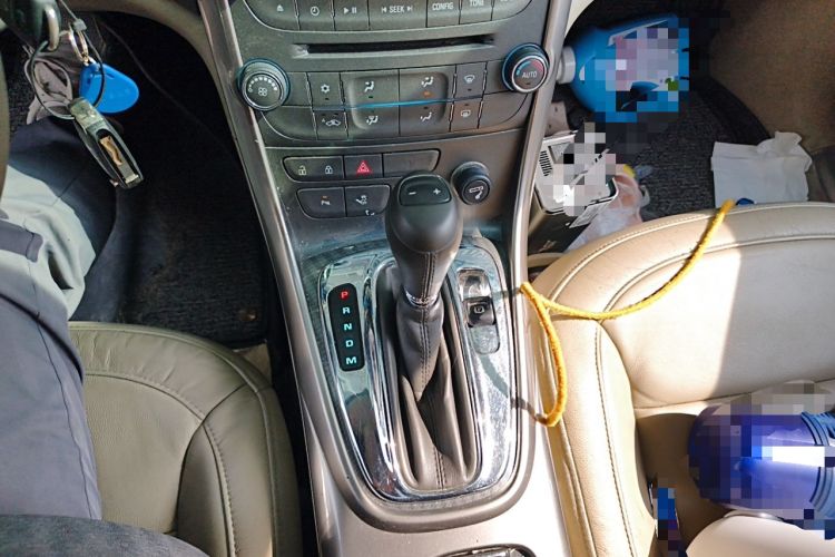 Used Chevrolet Malibu 2013 2.4L Automatic Luxury Edition Gear Lever