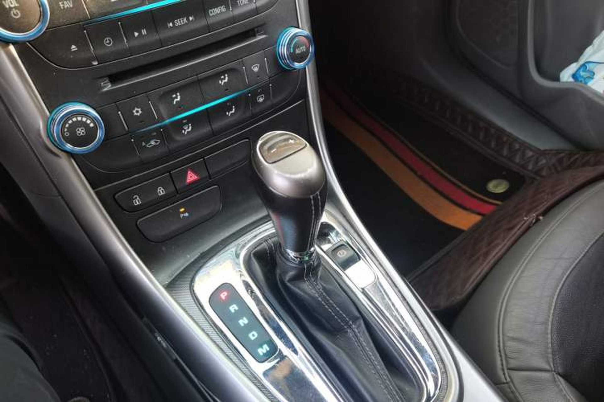 Used Chevrolet Malibu 2013 2.0L Automatic Luxury Edition Gear Lever