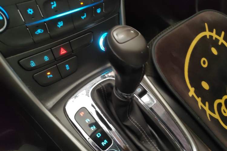 Used Chevrolet Malibu 2013 1.6T Automatic Comfort Edition Gear Lever