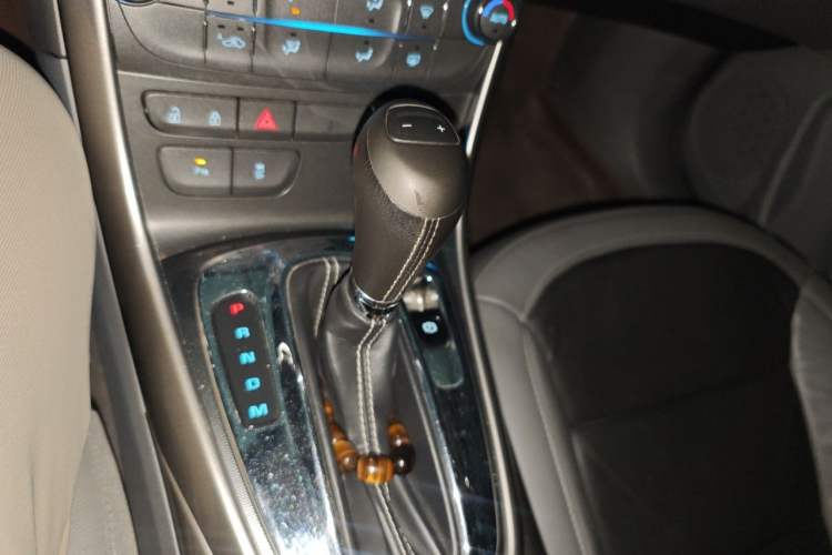 Used Chevrolet Malibu 2013 2.0L Automatic Luxury Edition Gear Lever