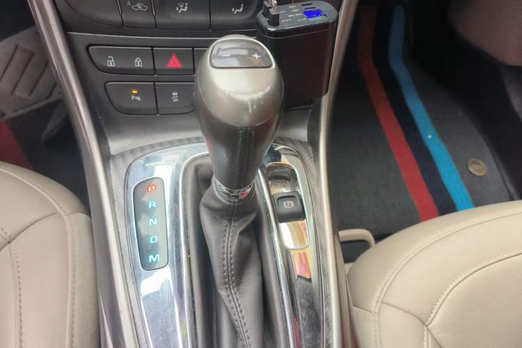 Used Chevrolet Malibu 2013 2.0L Automatic Luxury Edition Gear Lever